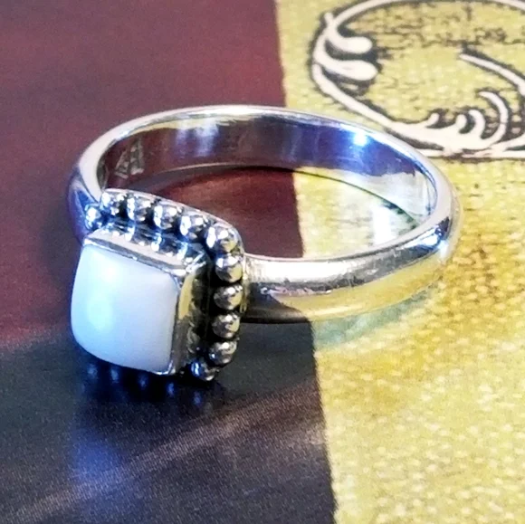 Silpada Sterling Silver & Pearl Ring - Picture 2 of 14